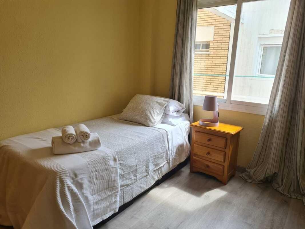 Apartamentos Dos Torres Frodo - Parking privado gratis Zaragoza Exterior foto