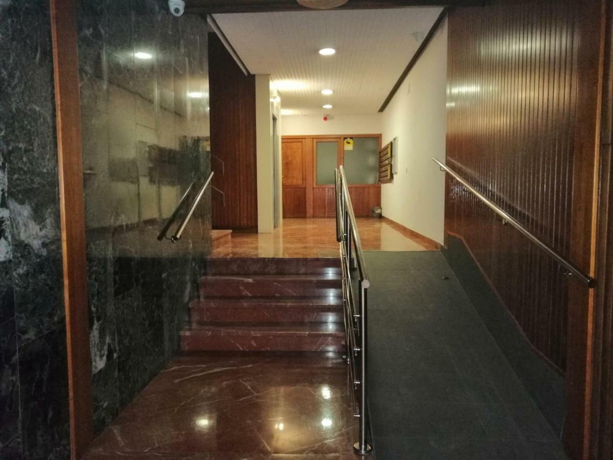 Apartamentos Dos Torres Frodo - Parking privado gratis Zaragoza Exterior foto
